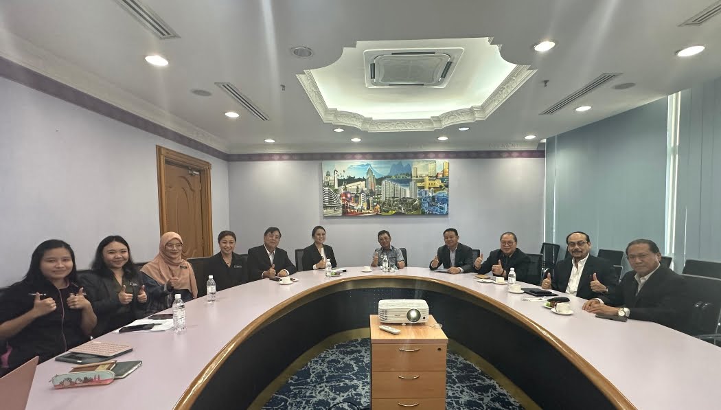 Dr. Joachim minamaramit kotombuluyan JPUANS