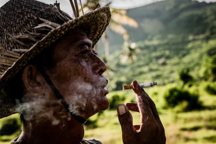 Indonesia naikkan had umur boleh beli rokok 21 tahun
