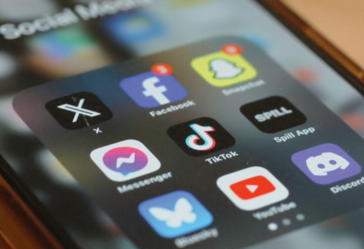 Lesen kawal selia media sosial hanya dikenakan pengendali platform, bukan individu