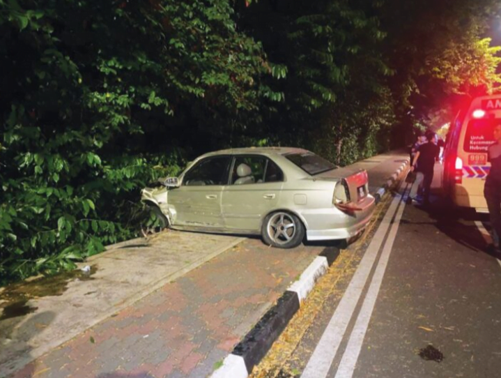 Dua lelaki cedera dirempuh kereta ketika berjoging