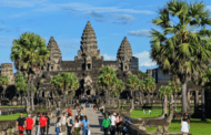 Pelancong bebas ambil gambar kahwin di Taman Arkeologi Angkor