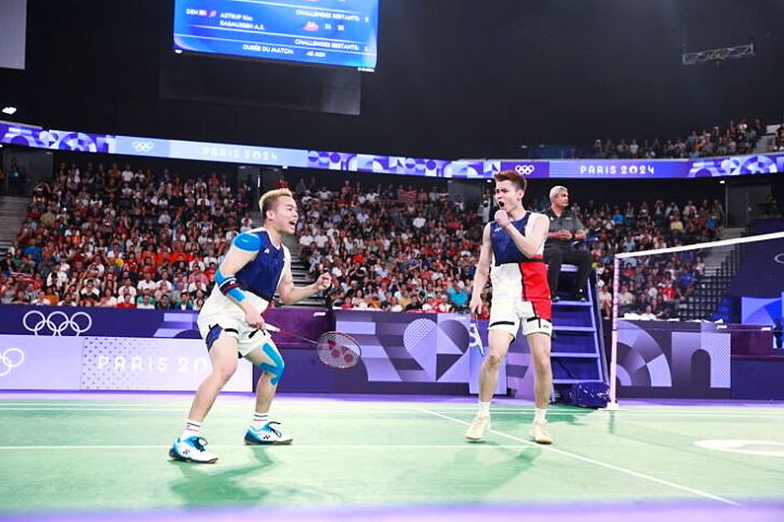 Aaron-Wooi Yik pertahan gangsa, hadiah pingat sulung di Paris