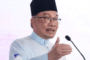 Maut dilanggar lori tangki ketika tolak kereta rosak 