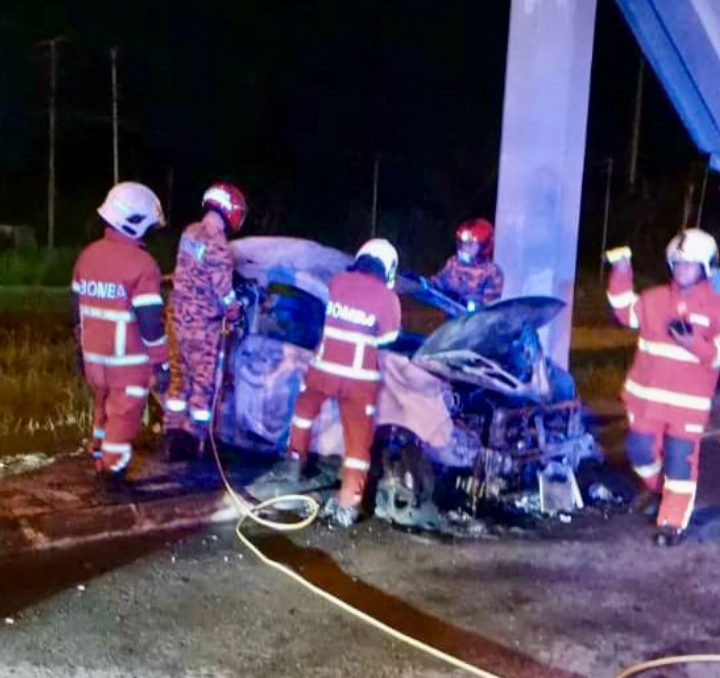 Dua rentung dalam kebakaran kenderaan akibat kemalangan di KK