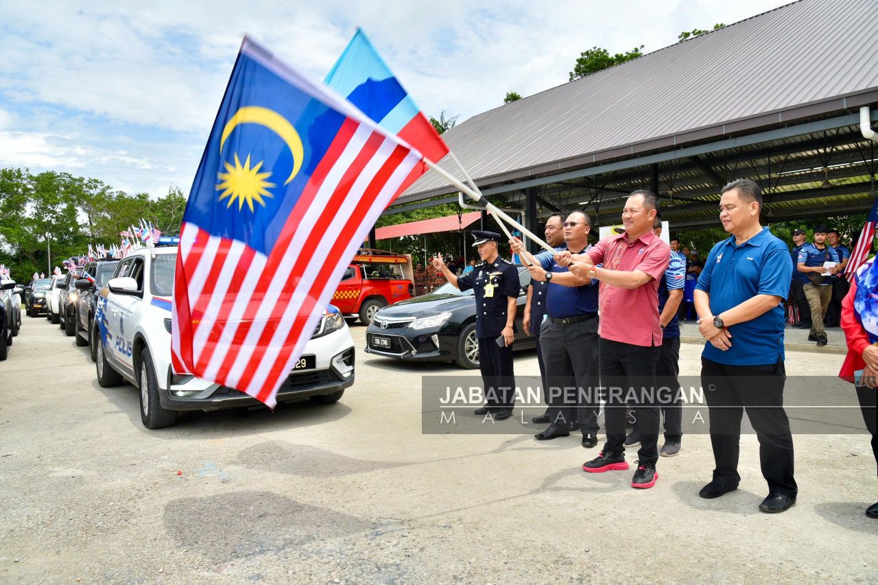 Program Konvoi KMJG semai nilai patriotisme kawasan luar bandar