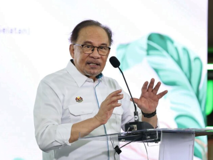 Henti segera amalan kartel import baja, benih – Anwar