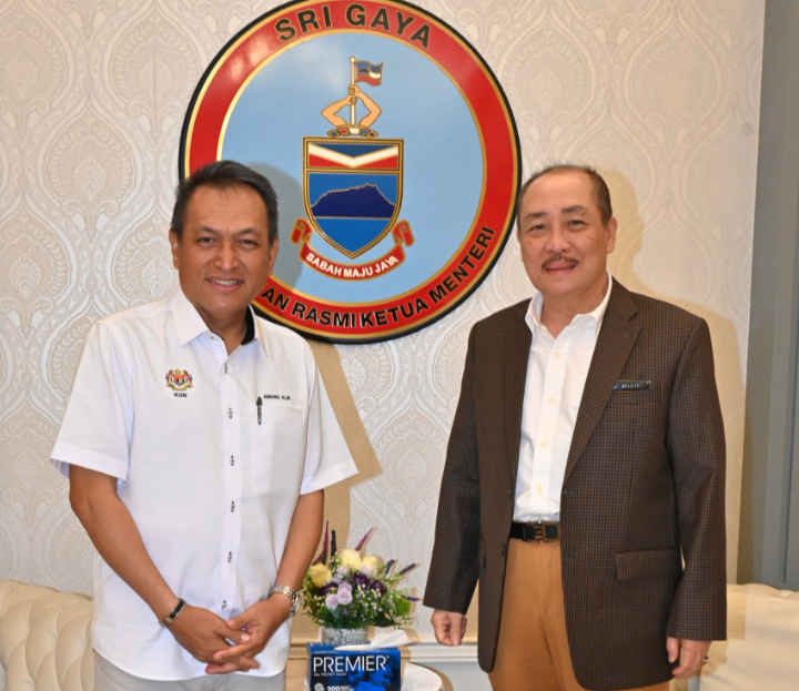 禮貌拜會哈芝芝