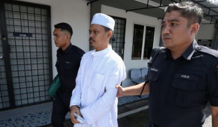 Ustaz dituduh cabul guru praktikal