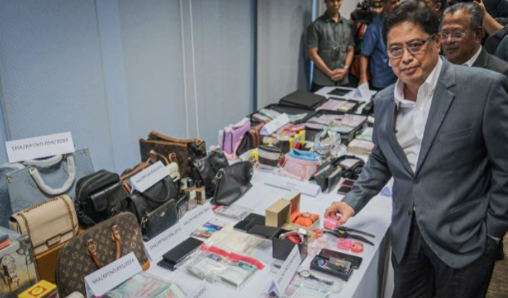 SPRM jumpa wang tunai hampir RM800,000 dalam bilik tidur pegawai imigresen