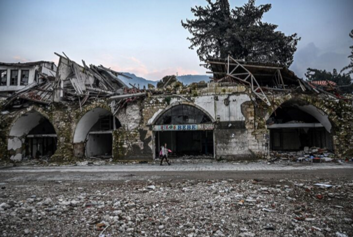 Kontraktor dipenjara 865 tahun akibatkan bangunan runtuh