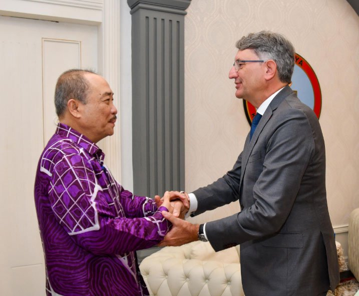 France Envoy pays courtesy call on Chief Minister