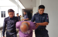 Intai anak jiran mandi, peniaga direman tiga hari