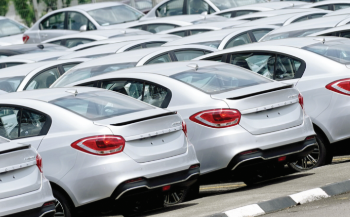 Jualan kereta dijangka cecah 800,000 unit tahun ini