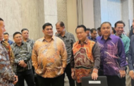 Jangan hanya kaut untung, laksana kerja sebaiknya – Alexander