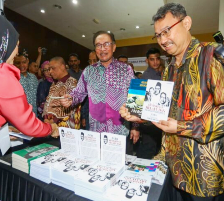 Bawa balik wang dicuri disimpan luar negara – Anwar