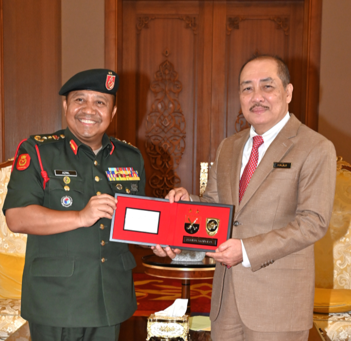 禮貌拜會哈芝芝