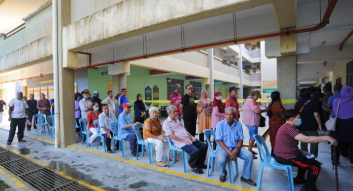 Seorang dari 10 warga emas Malaysia jadi mangsa dera