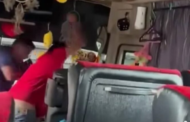 Polis tahan lelaki bergaduh dalam bas ekspres