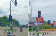 Lelaki rosakkan lampu isyarat guna parang ditangkap