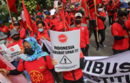 3,000 pekerja Indonesia protes tuntut kenaikan gaji minimum