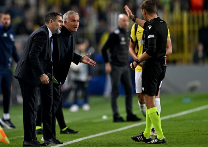 Mourinho cetus kontroversi di Istanbul