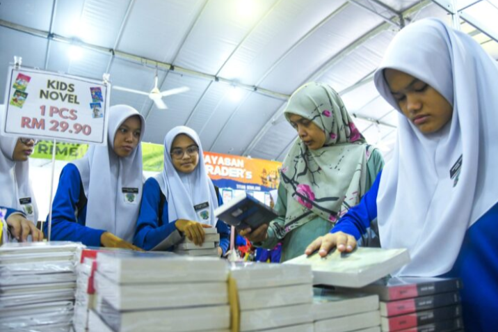 Sejuta pelajar IPT terima agihan baucar buku fasa dua bermula Rabu