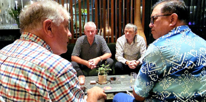 UK birding experts experience Sabah for the first time