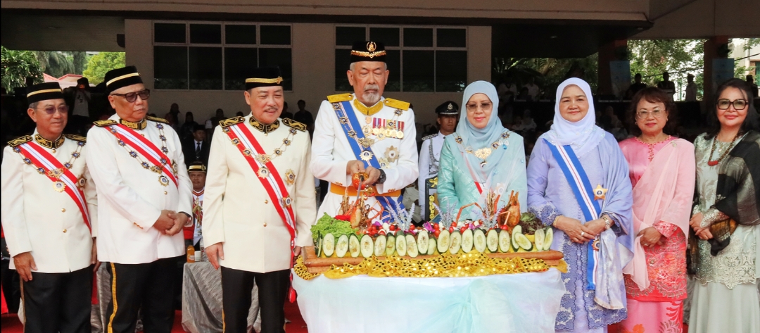 沙元首華誕遊行 77隊伍參與其盛