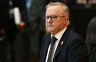 Australia kurangkan RM70 bilion hutang pelajar