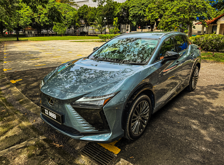 Lexus RZ 450e: Ini terlebih mahal!