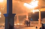 Dewan terbakar akibat mercun, bunga api