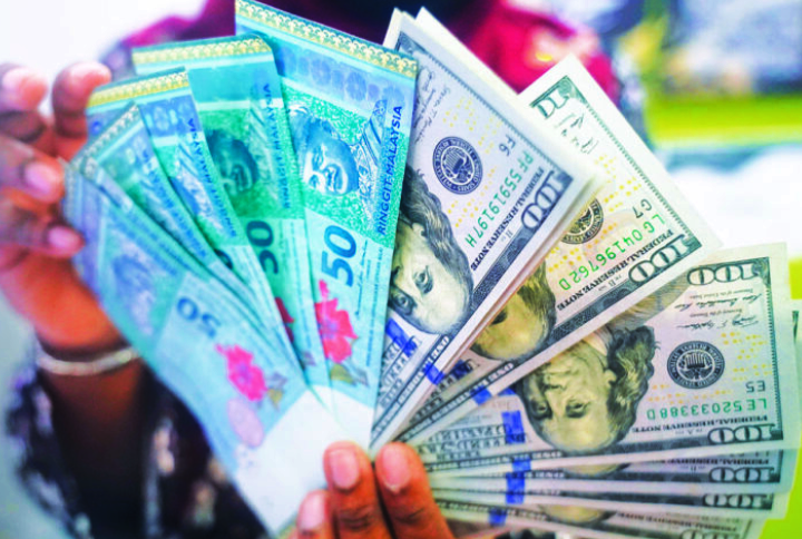 Ringgit dijangka berada sekitar RM4.35 hingga RM4.45 minggu ini