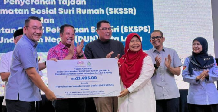 Tiada majikan terkecuali laksana gaji minimum tahun depan