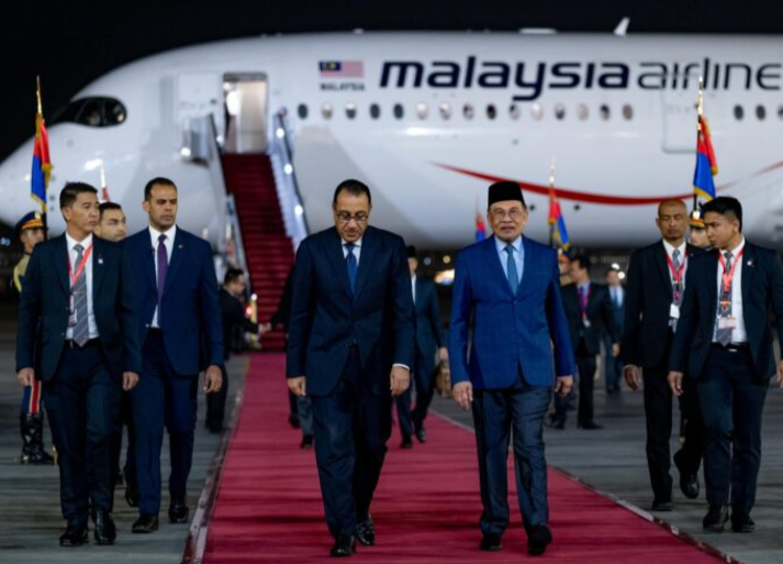 PM tiba di Kaherah lawatan rasmi empat hari 