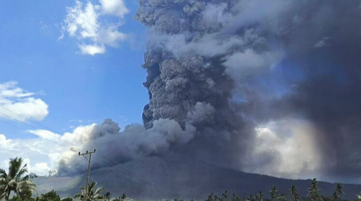 Penerbangan ke Bali disambung semula ekoran gunung berapi