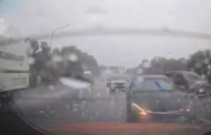 Polis siasat kereta pengiring VIP rempuh Proton Saga orang awam