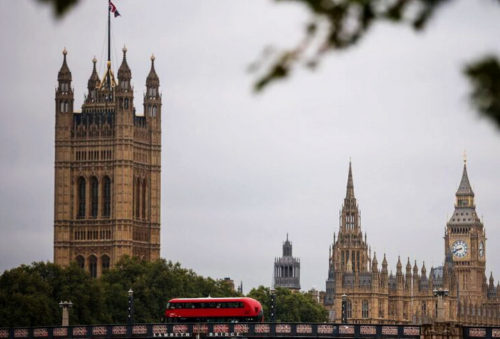 Lelaki kritikal ditikam di Westminster Bridge
