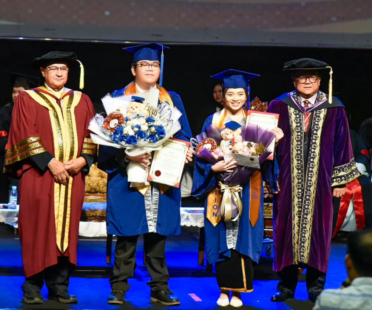 Graduan diseru kembali menyumbang bakti kepada masyarakat - Ellron