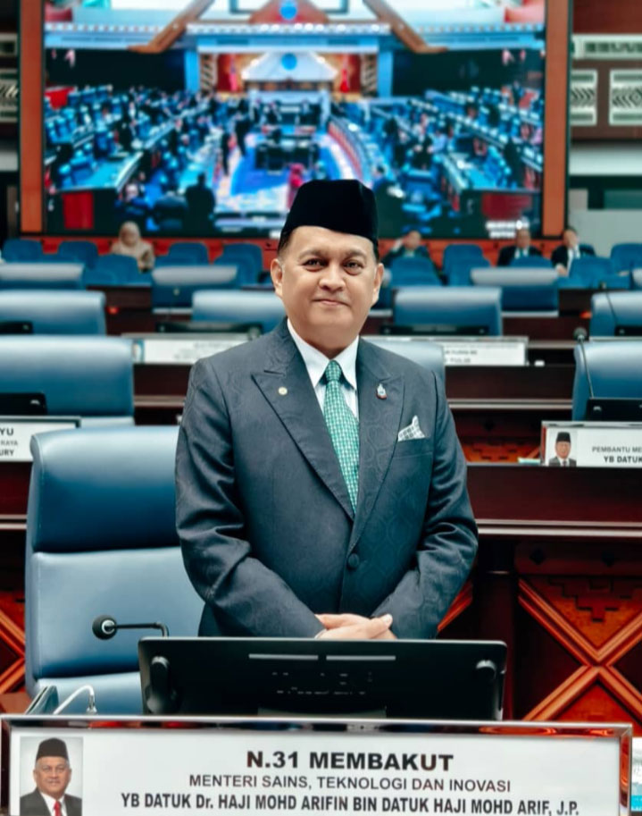 Kerajaan Negeri peruntuk RM5 juta kepada 625 sekolah beli peralatan digital dan ICT
