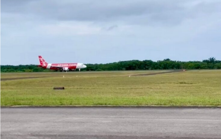 Burung langgar enjin punca pesawat AirAsia berpatah balik ke Tawau