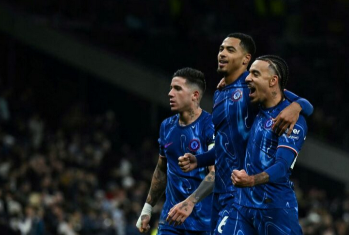 Chelsea rapat jurang dengan Liverpool