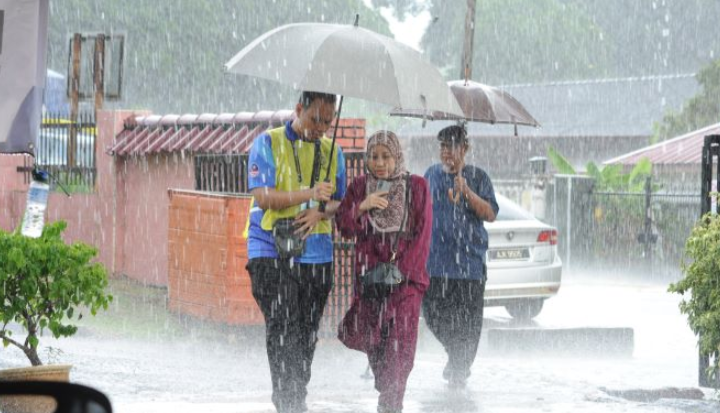 Met Malaysia keluar amaran hujan lebat tahap buruk