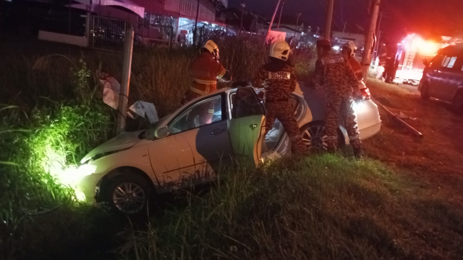 Wanita maut, dua cedera dalam nahas di KK