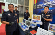 Premis jual khemah jadi transit edar mesin judi komputer tablet