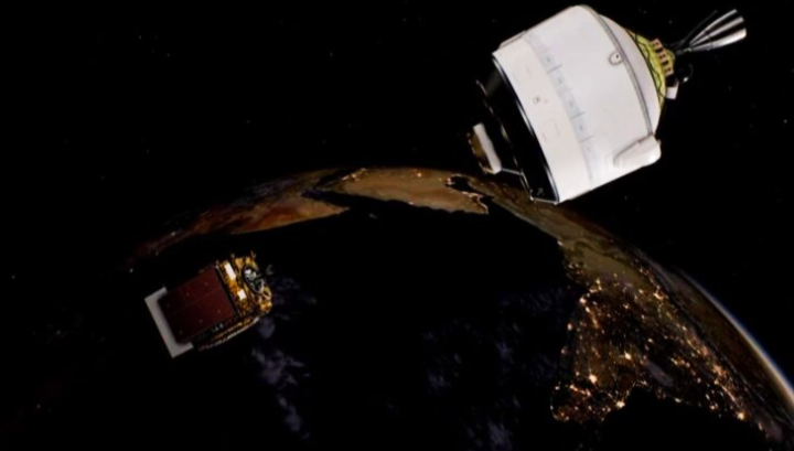 Ribuan satelit bergeser akibat letusan matahari