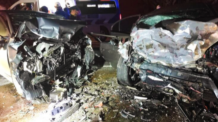 Tiga beranak maut, dua cedera dua kereta bertembung