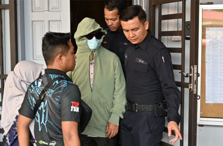 Pengetua dituduh berkomunikasi, amang seksual terhadap pelajar