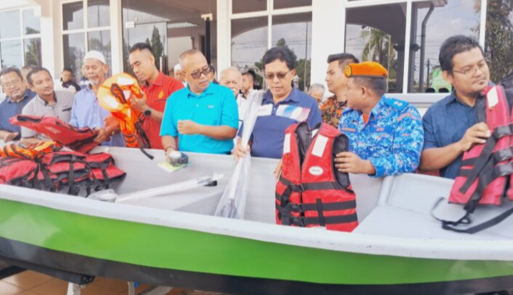 Lebih RM700,000 bantu koperasi terjejas banjir