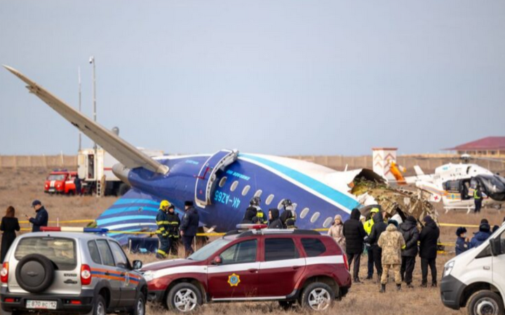 Burung punca pesawat Azerbaijan Airlines terhempas?