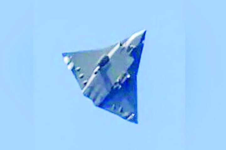 Rekaan baharu jet pejuang China tular